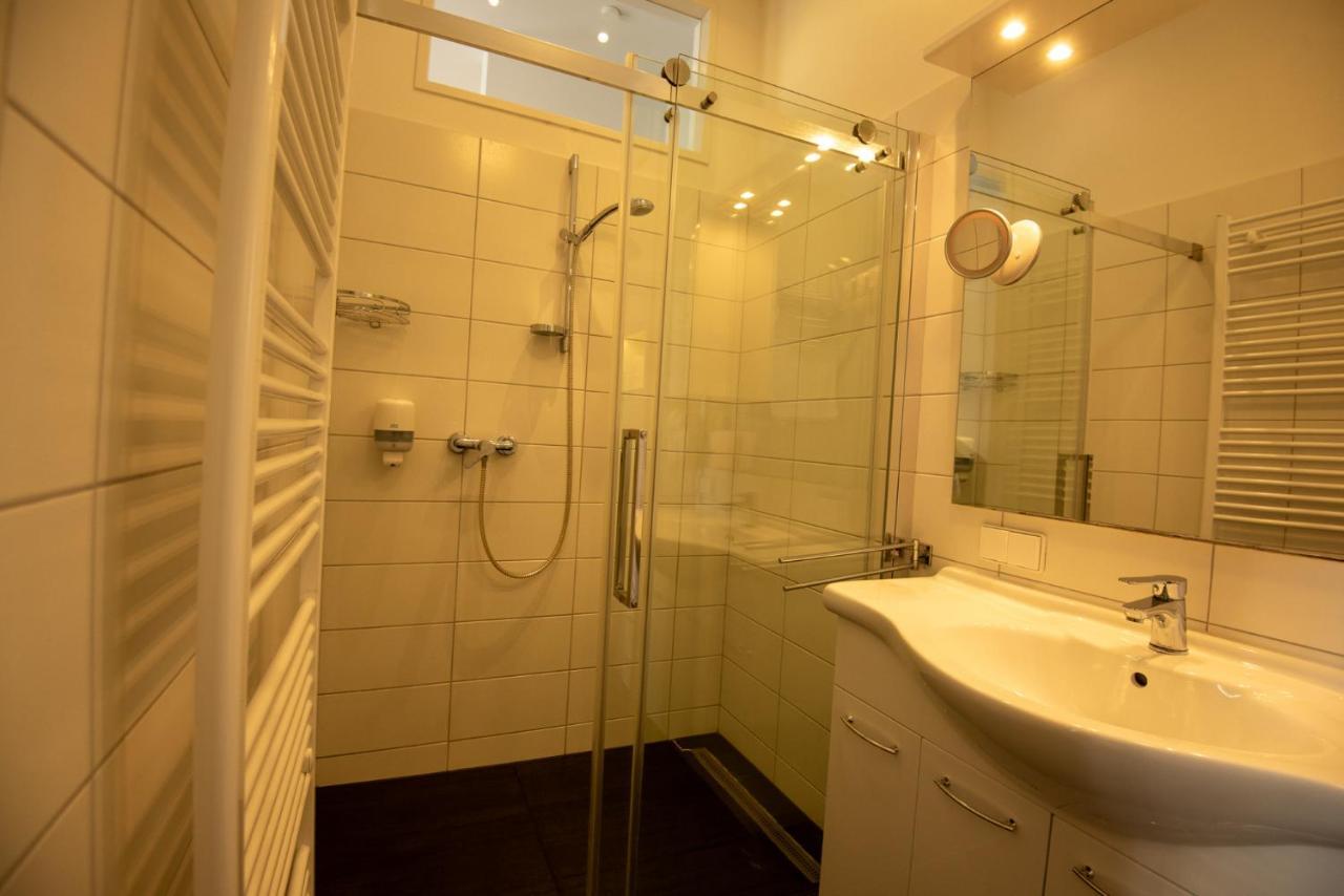 City Appartements Вайц Екстериор снимка
