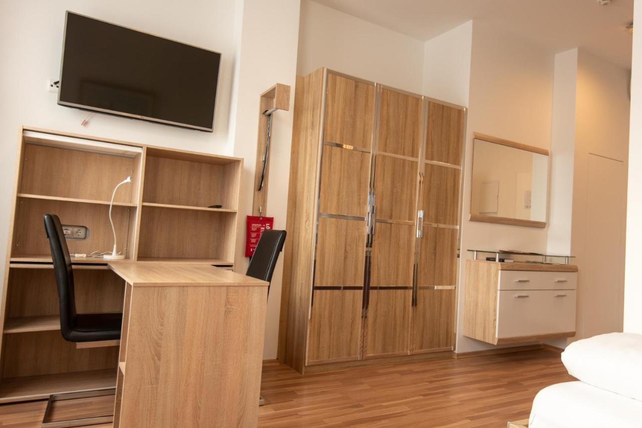 City Appartements Вайц Екстериор снимка